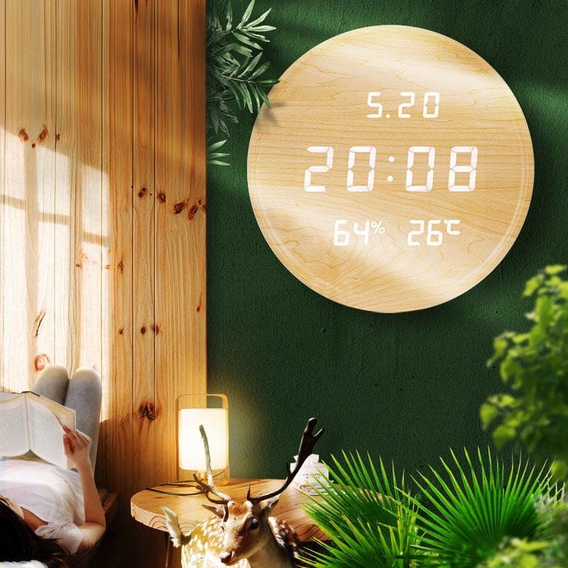 relojes decorativos de pared madera colgando