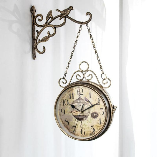 Reloj_de_Pared_Antiguo_con_Pesas_derecho.