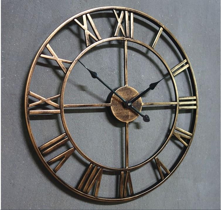    Reloj_de_Pared_Antiguo_de_Gran_Tamano
